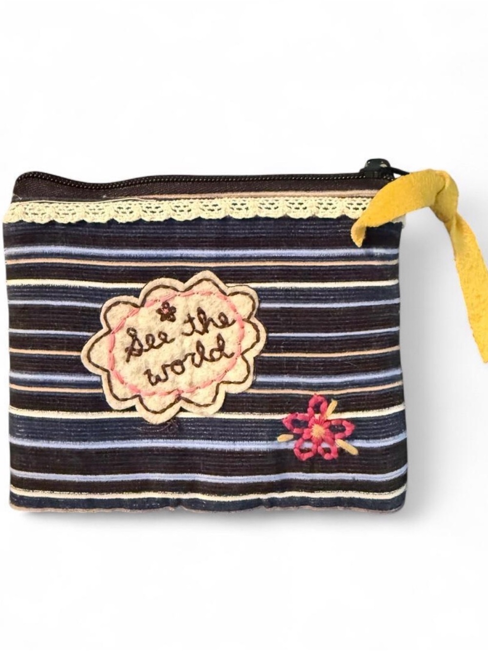 NATURAL LIFE coin purse with embroidered flowers. Corduroy/Wool.